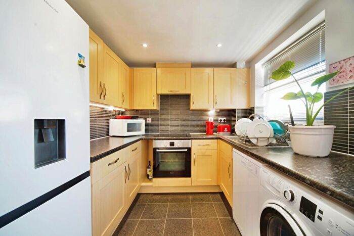 2 Bedroom Flat For Sale In Scott Road, Edgware, HA8