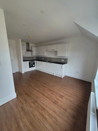 1 Bedroom Flat To Rent In Brighton Road, Coulsdon, CR5