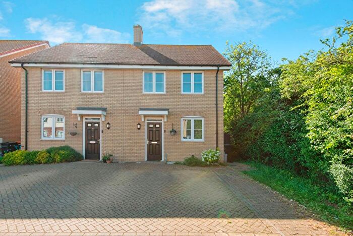 2 Bedroom Semi Detached House For Sale In Furrow Close, Wilstead, Bedford, Bedfordshire, MK45