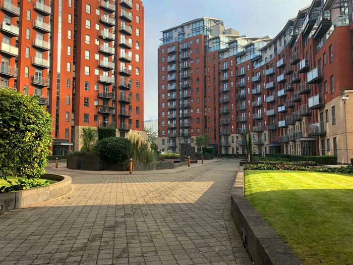 1 Bedroom Flat To Rent In Bonaire, Gotts Road, Leeds, LS12