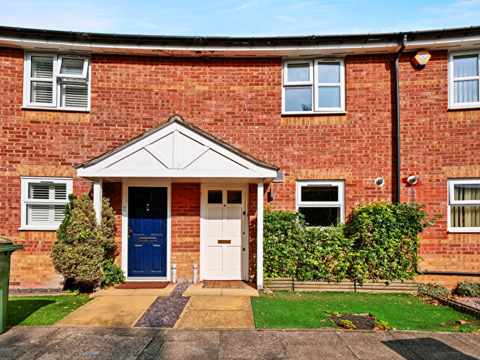 2 Bedroom Terraced House To Rent In Stowage, London, SE8