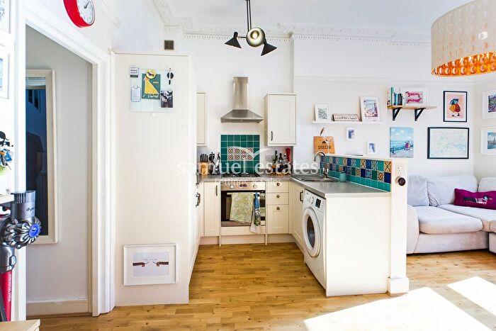 1 Bedroom Flat For Sale In Hildreth Street, Balham, SW12