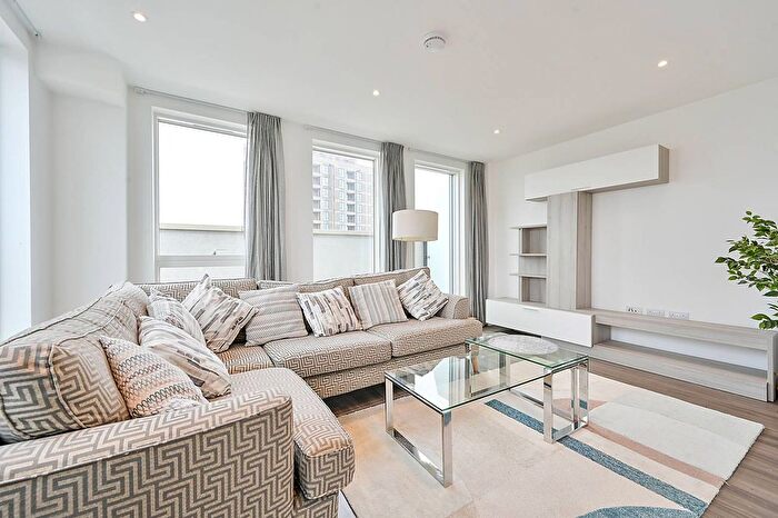 2 Bedroom Flat For Sale In Whelan Road, Acton, London, W3