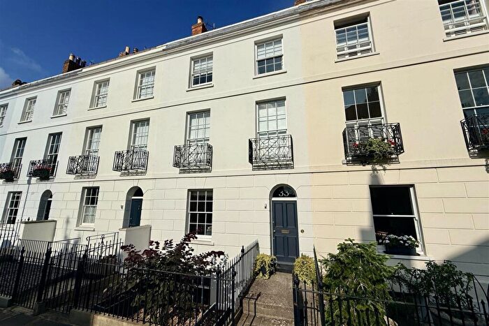 4 Bedroom House For Sale In Great Norwood Street, Cheltenham, GL50