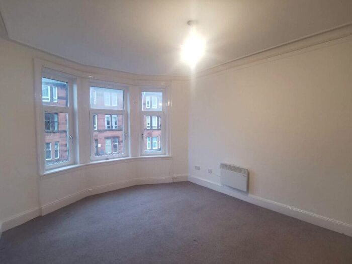 1 Bedroom Flat To Rent In Broomlands Street, Paisley, PA1