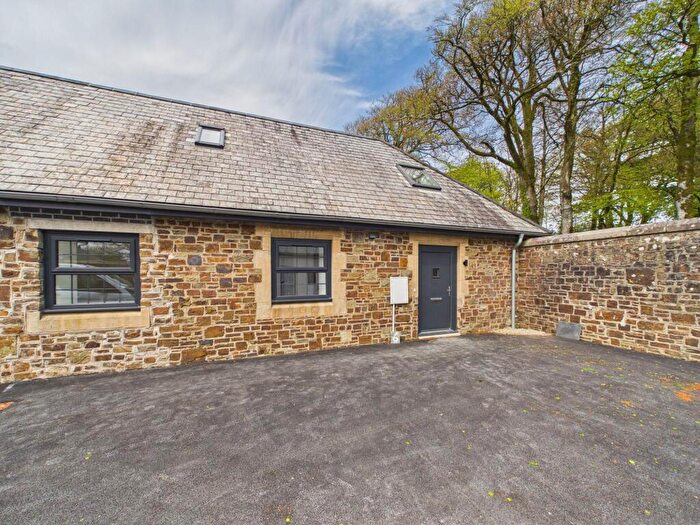 2 Bedroom Property For Sale In Kilkhampton, Bude, EX23
