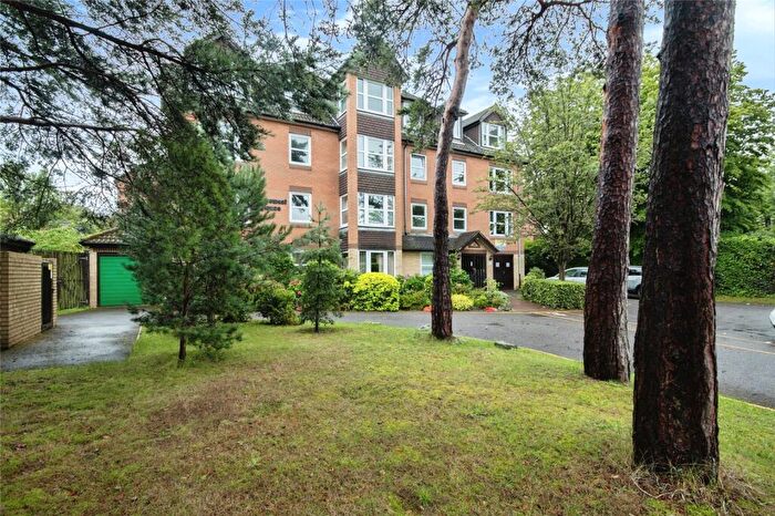 1 Bedroom Flat For Sale In Poole Road, Westbourne, Bournemouth, Dorset, BH4