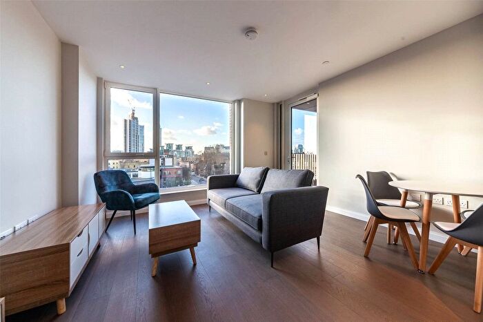 1 Bedroom Flat To Rent In Phoenix Court, Oval Village, Kennington Ln, London, SE11