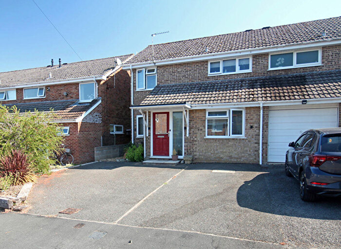 3 Bedroom Semi-Detached House For Sale In Windsor Way, Alderholt, Nr Fordingbridge, SP6