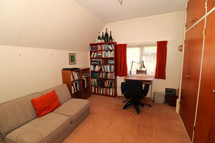 3 Bedroom Detached House For Sale In Cooden Close, Cooden, Bexhill-On-Sea, TN39