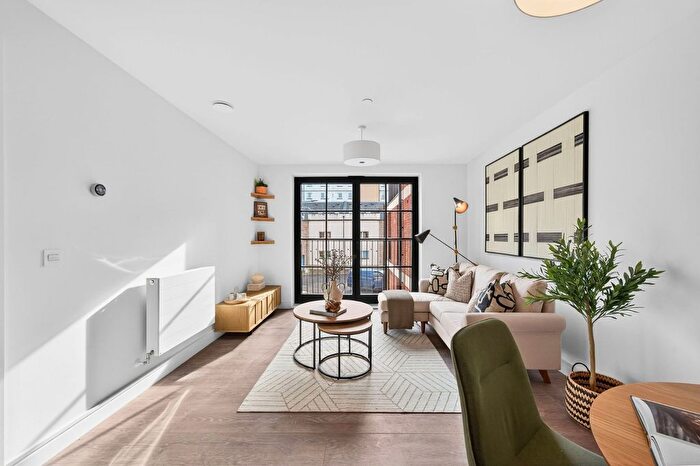 2 Bedroom Flat For Sale In Plot - Henderson Place, Edinburgh, Midlothian, EH3