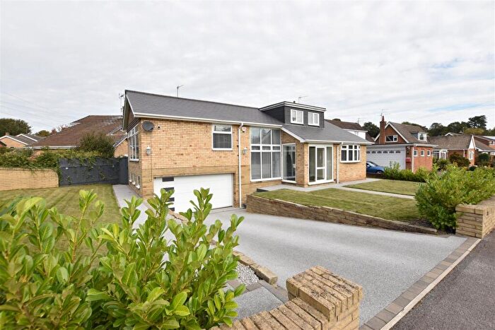 4 Bedroom Detached House For Sale In Braids Walk, Kirk Ella, Hull, HU10