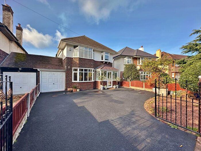 3 Bedroom Link Detached House For Sale In Lennox Lane, Bidston, Wirral, CH43
