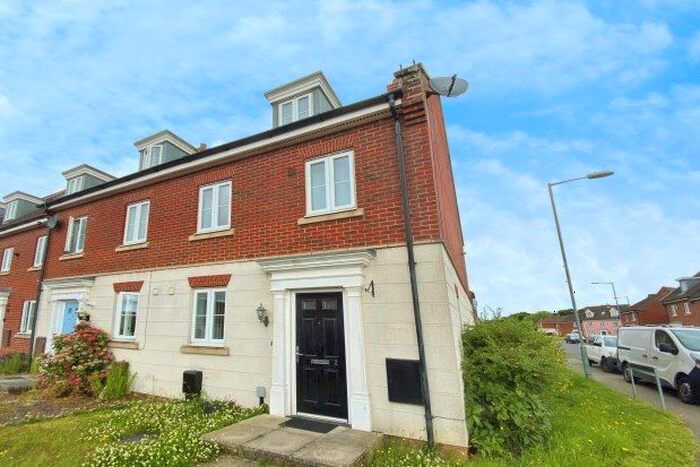 4 Bedroom End Of Terrace House To Rent In Dolphin Road, Norwich, NR5