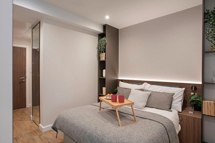 Studio To Rent In College Road, Croydon, CR0