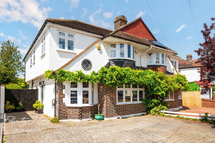 5 Bedroom Semi Detached House For Sale In Frensham Road, London, SE9