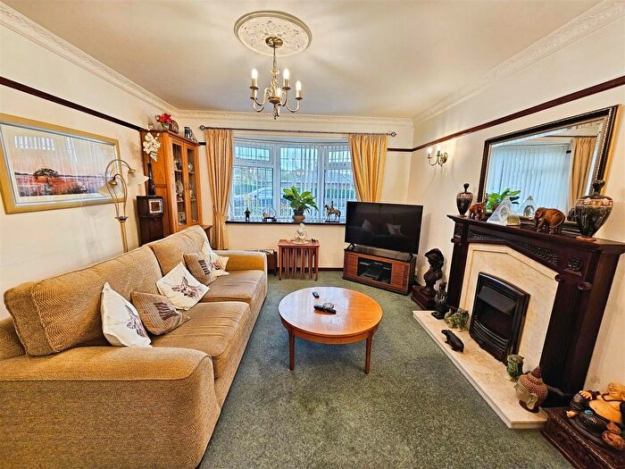 2 Bedroom Detached Bungalow For Sale In Conway Road, Knypersley, Stoke-On-Trent, ST8