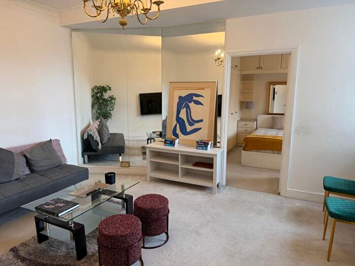 1 Bedroom Flat To Rent In Weymouth Street, London, W1W