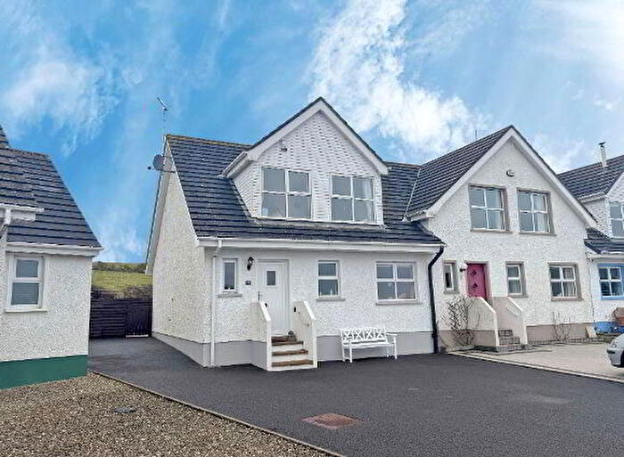 3 Bedroom End Of Terrace House For Sale In Benbane Park, Portballintrae, BT57