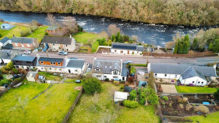 4 Bedroom Detached House For Sale In Lanark Road, Hazelbank, Lanark, ML11