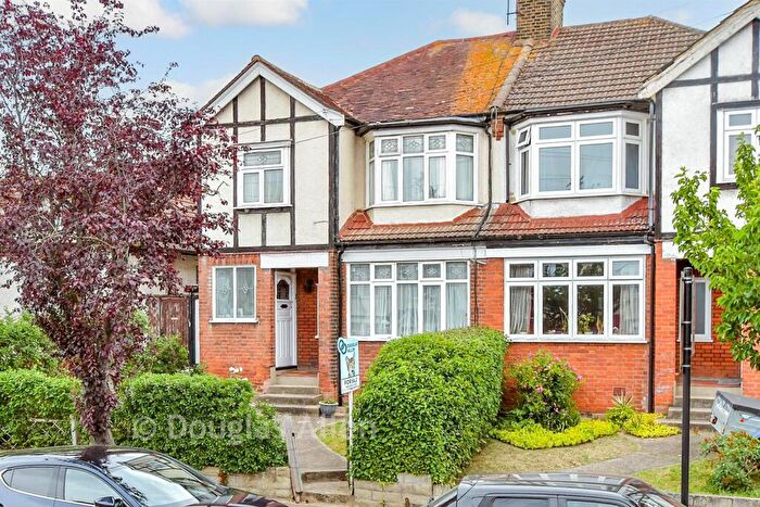 3 Bedroom Semi-Detached House For Sale In Wanstead Park Road, Gants Hill, Ilford, Essex, IG1