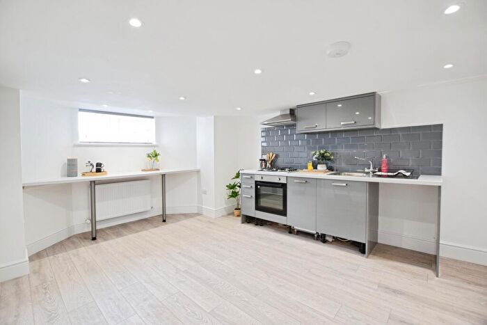 2 Bedroom Apartment To Rent In Greetwell Close, Lincoln, LN2