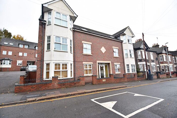 1 Bedroom Flat To Rent In A High Town Road, Luton, Bedfordshire, LU2
