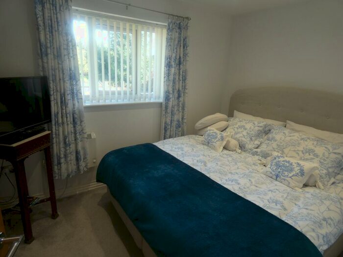 2 Bedroom Flat To Rent In Royle Green Road, Manchester, M22