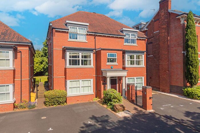 2 Bedroom Flat For Sale In Berkeley House, Sutton Coldfield, B72