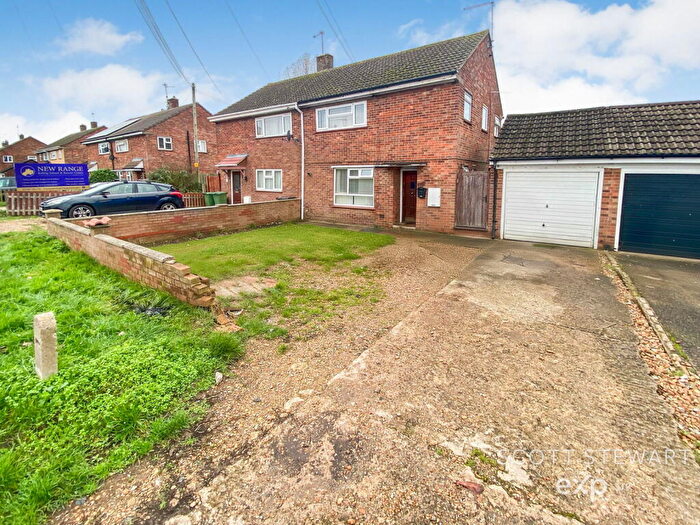 3 Bedroom Semi-Detached House For Sale In Crowland Road, Eye, Peterborough, PE6