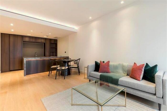 2 Bedroom Flat To Rent In Lincoln Square, Portugal Street, WC2A