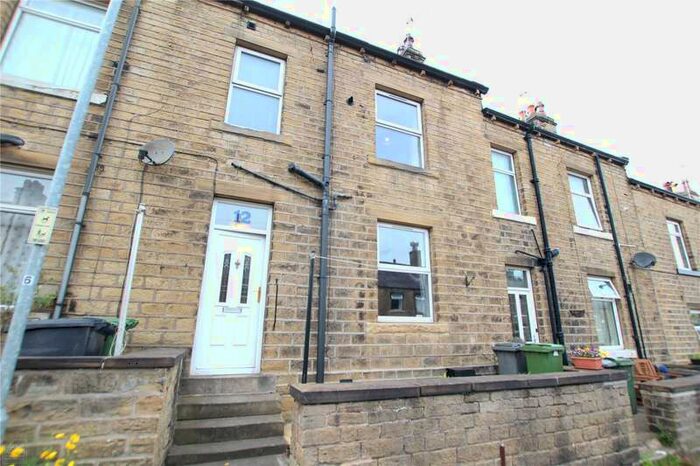 2 Bedroom Terraced House To Rent In Bradshaw Road, Honley, Holmfirth, HD9