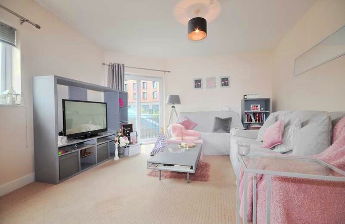 2 Bedroom Apartment To Rent In Shot Tower Close, Chester, CH1