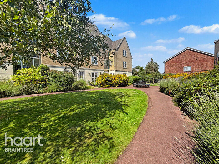 2 Bedroom Apartment For Sale In Cressing Road, Braintree, CM7