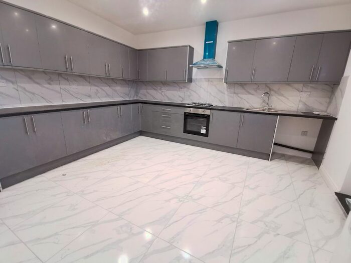 3 Bedroom Maisonette To Rent In Egremont Drive, Gateshead, NE9