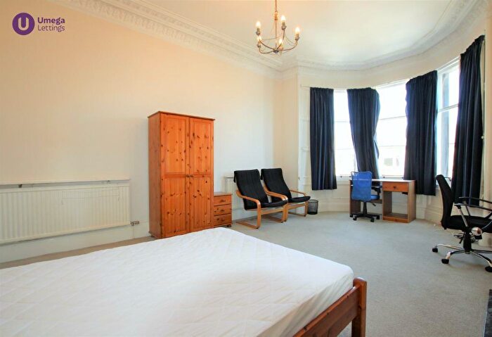 3 Bedroom Flat To Rent In Thirlestane Road, Marchmont, Edinburgh, EH9