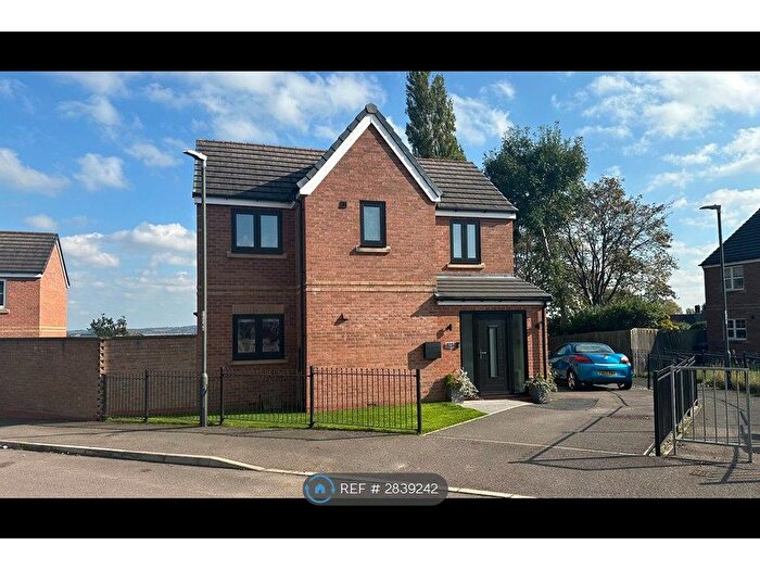 3 Bedroom Detached House To Rent In Chestnut Drive, Chesterfield, S43