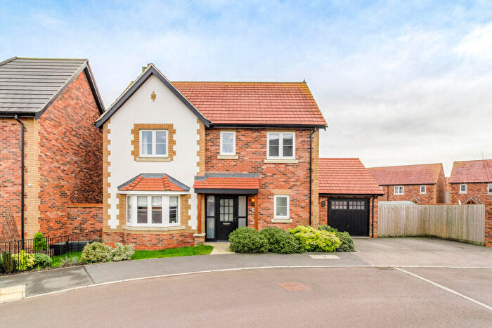 3 Bedroom Detached House For Sale In Garratt Close, Hanslope, MK19