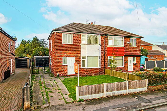 3 Bedroom Semi-Detached House For Sale In Hall Lane, Partington, Manchester, M31