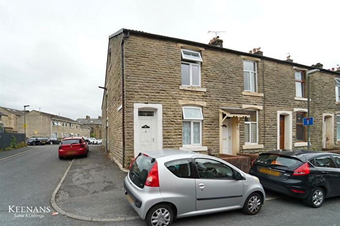 4 Bedroom End Of Terrace House To Rent In Laburnum Street, Haslingden, BB4