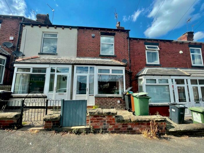 2 Bedroom Terraced House To Rent In Springfield Mount, Horsforth, Leeds, West Yorkshire, LS18