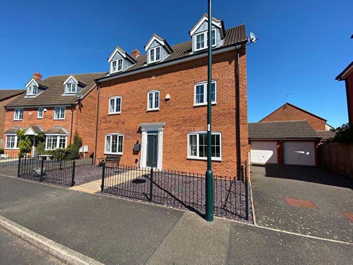 5 Bedroom Detached House For Sale In Shore View, Hampton Hargate, Peterborough, PE7