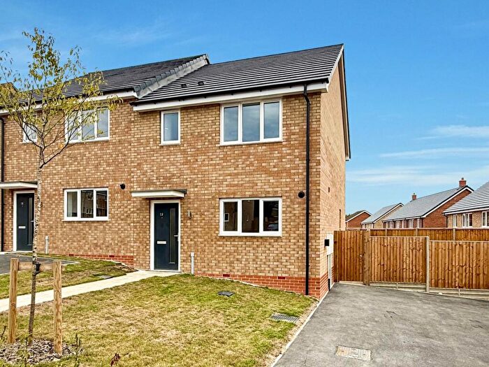 3 Bedroom House For Sale In Beeley Close, North Wingfield, S42
