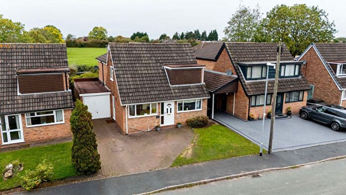 4 Bedroom Detached House For Sale In Vernons Place, Wolverhampton, Shareshill, WV10
