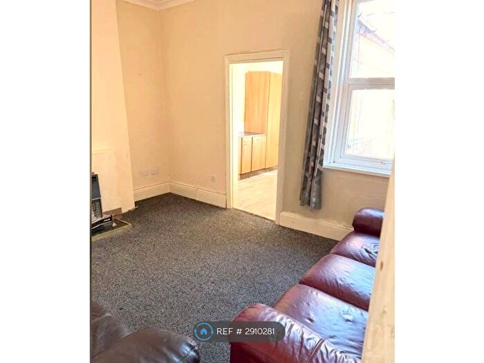2 Bedroom Flat To Rent In Warwick Terrace, Sunderland, SR3