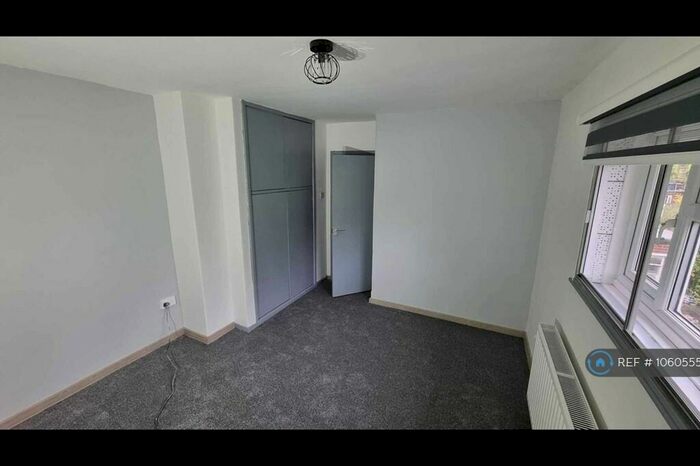 3 Bedroom Terraced House To Rent In Brookhouse Avenue, Eccels, M30