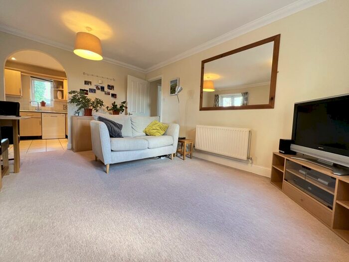 2 Bedroom Apartment To Rent In Barton Road, Headington, Oxford, OX3