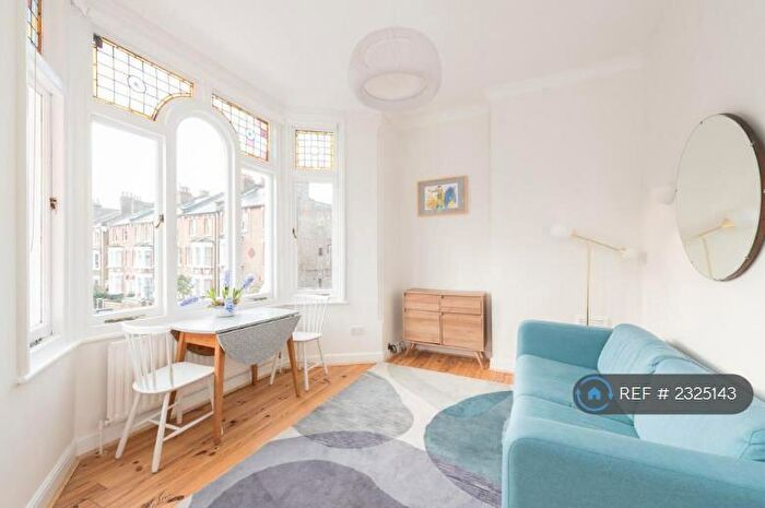 1 Bedroom Flat To Rent In Hampstead, London, NW3