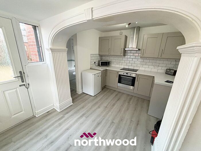 3 Bedroom Terraced House For Sale In Kenneth Avenue, Stainforth, Doncaster, DN7