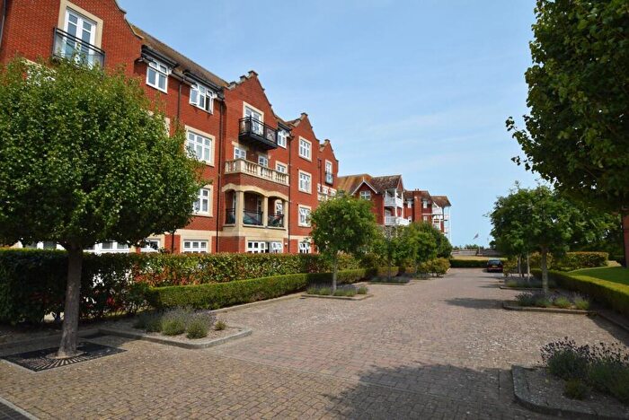 2 Bedroom Flat To Rent In Darley Road, Eastbourne, BN20